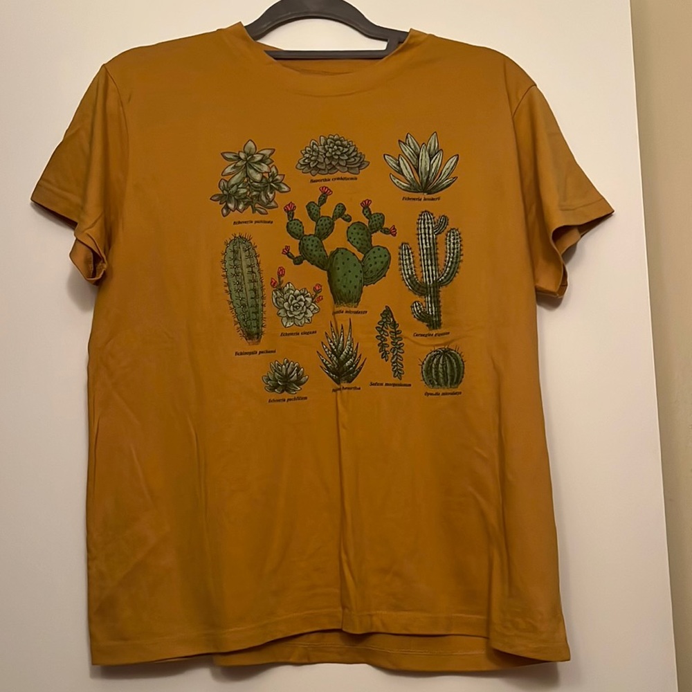 T shirt, like new from Target